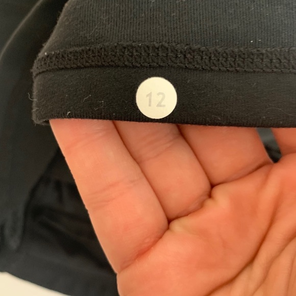 Lululemon tank top size 12 - Picture 2 of 7